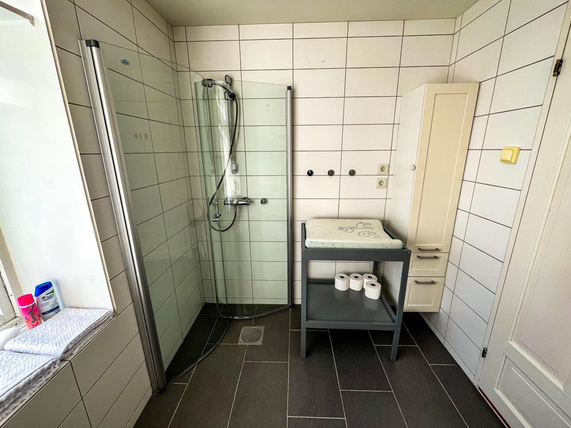 Two-Bedroom City Apartment With Fire Place, Free Parking And Fjordview Terrace - Calm And Central Ålesund Dış mekan fotoğraf